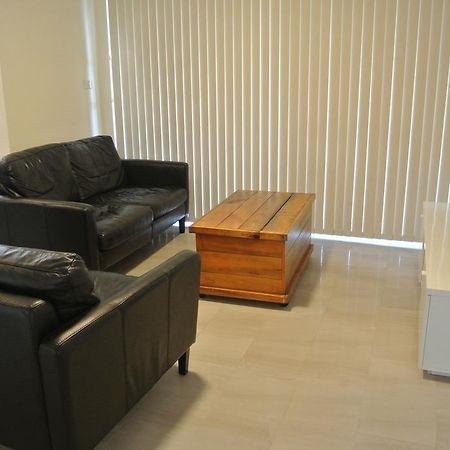 Montgomery Apartments 포스터 외부 사진