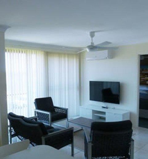 Montgomery Apartments 포스터 객실 사진