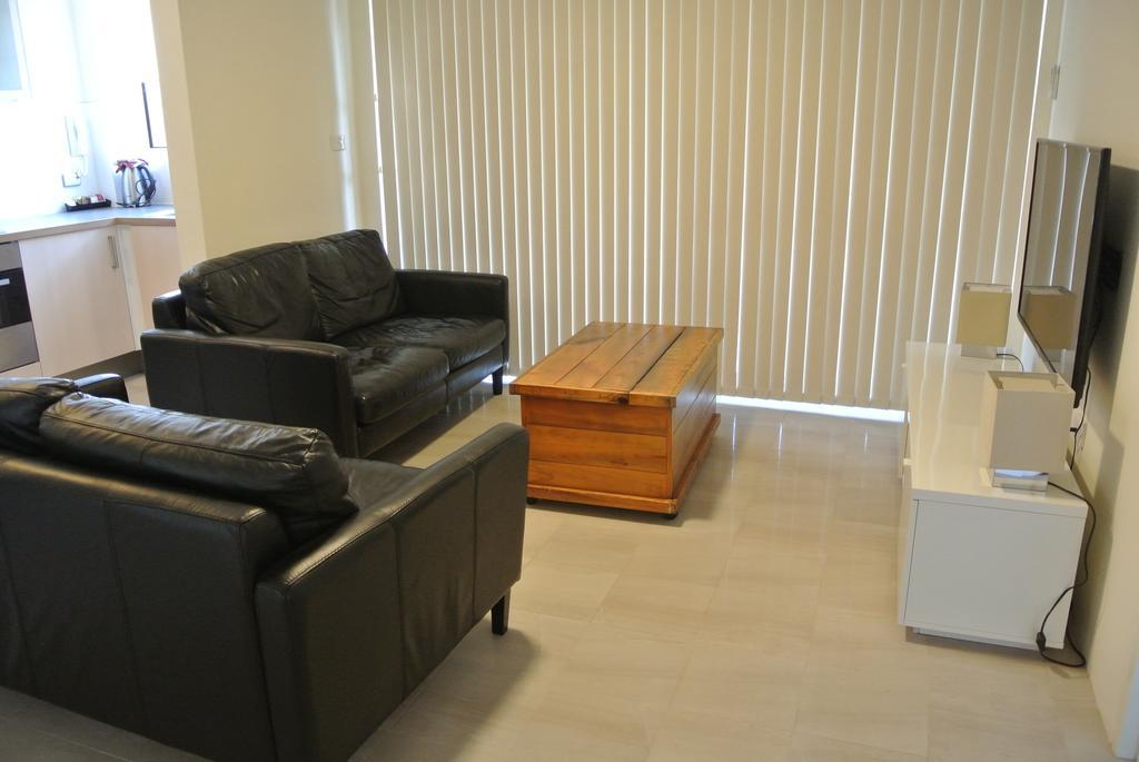 Montgomery Apartments 포스터 외부 사진